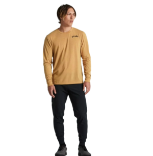 REMERA CAMISETA MANGA LARGA SPECIALIZED WARPED TEE LS HARVEST GOLD